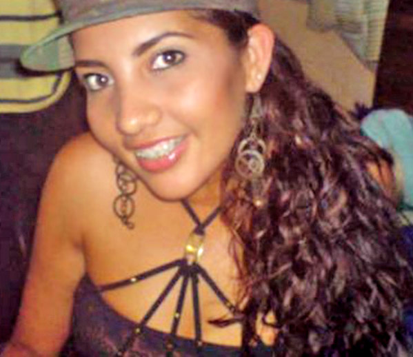 Date this voluptuous Colombia girl Adriana from  C8696