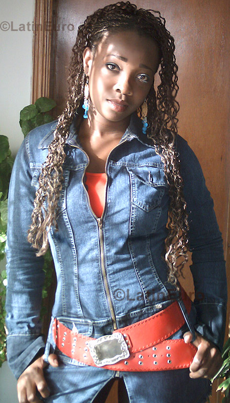 Date this passionate Colombia girl Cecilia from Bogota C8732