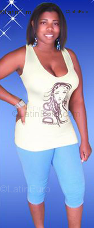 Date this charming Colombia girl Maria from  C8854