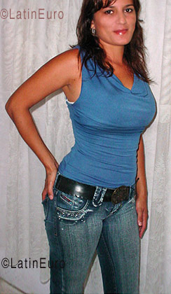 Date this pretty Colombia girl Lizeth from  C8950