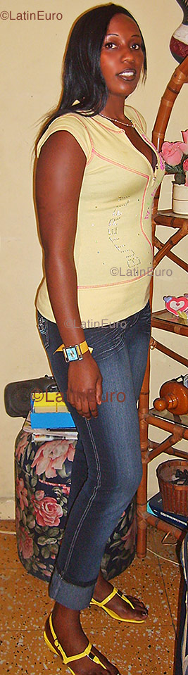 Date this fun Colombia girl Johana from Cali C8960