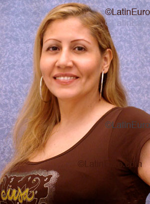 Date this tall Colombia girl Yolanda from Cali C9024