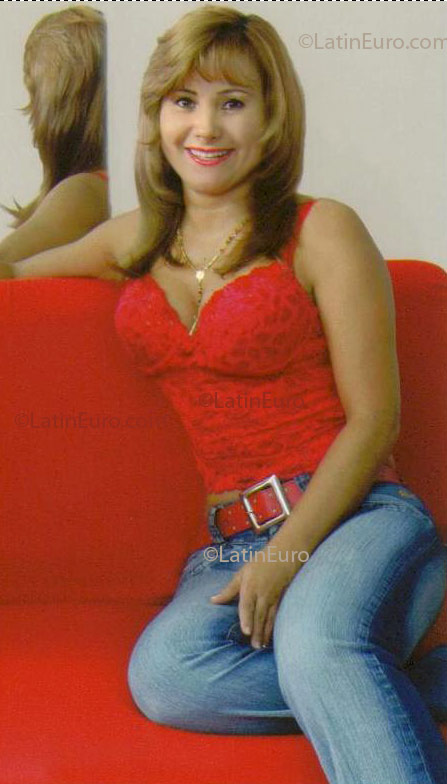 Date this cute Colombia girl Adriana from Envigado CO5347