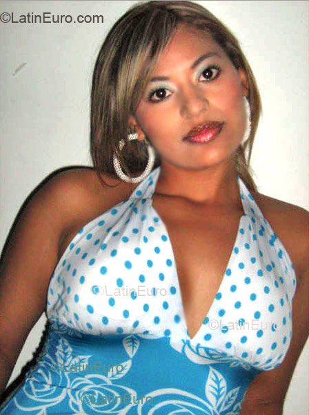 Date this exotic Colombia girl Sandra from Valledupar C9065