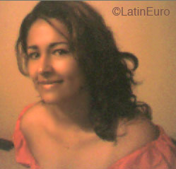 Date this nice looking Colombia girl Mylena from Santa Marta C9102