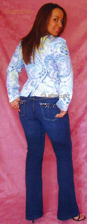 Date this tall Colombia girl Kelly from  C9106