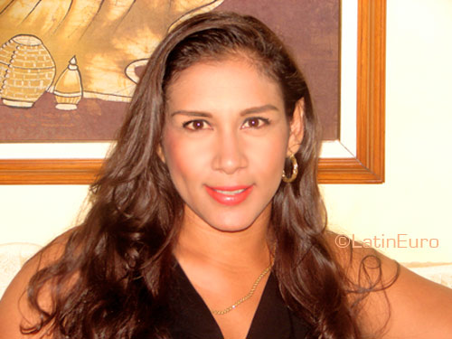 Date this hot Colombia girl Ivonne from Barranquilla C9195