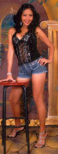 Date this athletic Colombia girl Milenis from Barranquilla C9337