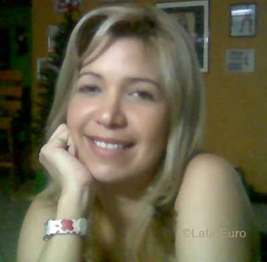 Date this hot Colombia girl Beatriz from Barranquilla C9354