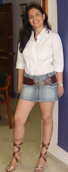 Date this attractive Colombia girl Angela from  C9361