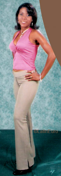 Date this cute Colombia girl Edenis from  C9385