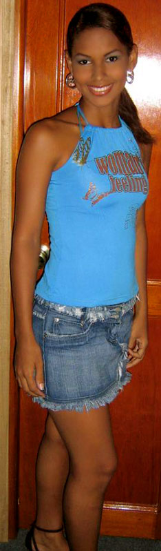 Date this cute Colombia girl Katterine from Cartagena C9416