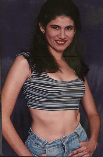 Date this passionate Colombia girl Carmen from Barranquilla C9459