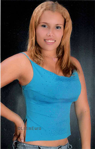 Date this hard body Colombia girl Elizabeth from Cali C9541