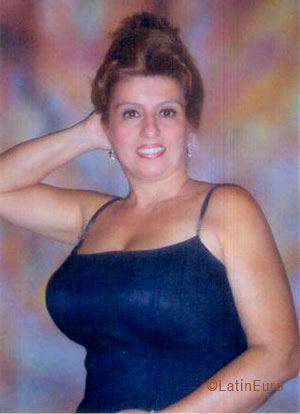 Date this stunning Colombia girl Maria from Cali C9560