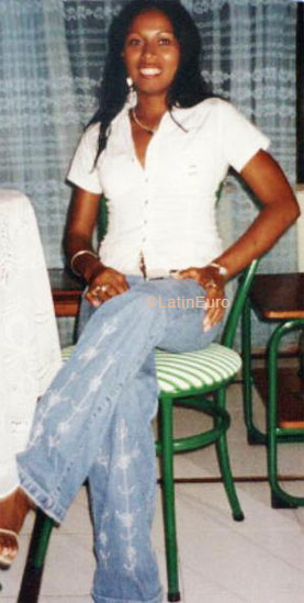 Date this foxy Colombia girl Aleida from Cartagena C9594