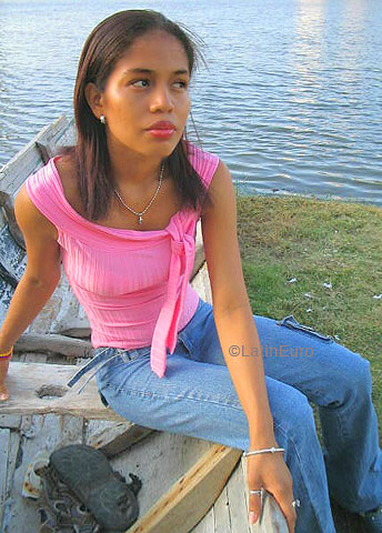 Date this good-looking Colombia girl Kelly from Cartagena C9598
