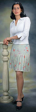 Date this pretty Colombia girl Esperanza from  C9625