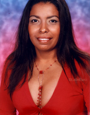 Date this happy Colombia girl Sirly from Barranquilla C9866