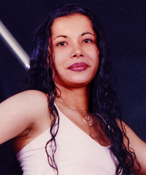 Date this gorgeous Colombia girl Yury from Bogota C9872