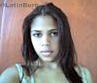 Date this georgeous Dominican Republic girl Yary from Santiago N-1108