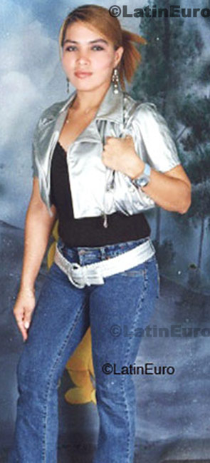 Date this good-looking Any Country girl Merlin from Tegucigalpa N-1156