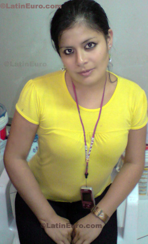 Date this sensual Peru girl Blanca from Lima N-1158