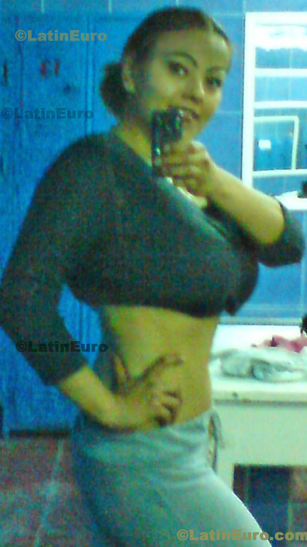 Date this passionate Mexico girl Selene from Mexico City N-1368
