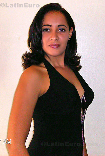 Date this fun Dominican Republic girl Alexandra from Cotui N-1402