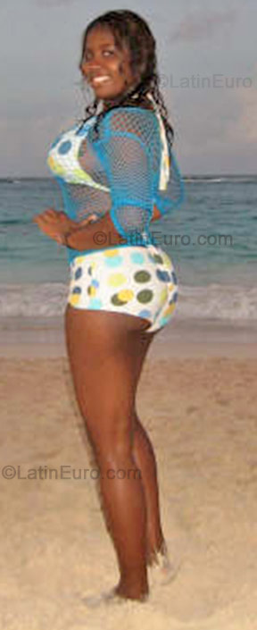 Date this passionate Dominican Republic girl Meliza from San Cristobal N-1496