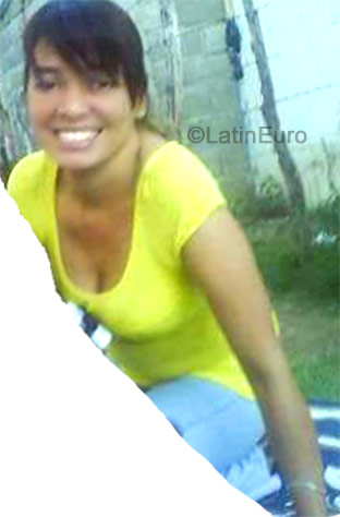 Date this hard body Dominican Republic girl Chantal from Santo Domingo N-1574