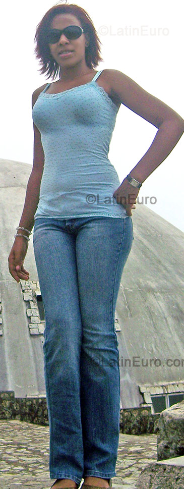 Date this attractive Dominican Republic girl Diana from Puerto Plata N-1602