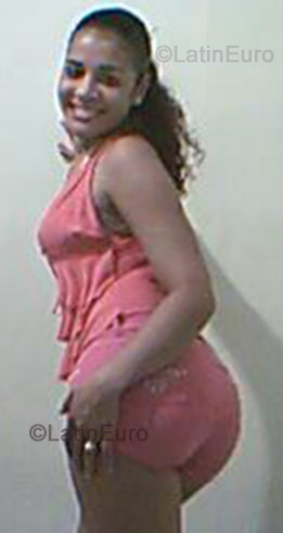 Date this funny Dominican Republic girl Martha from Monsenor Nouel N-1624