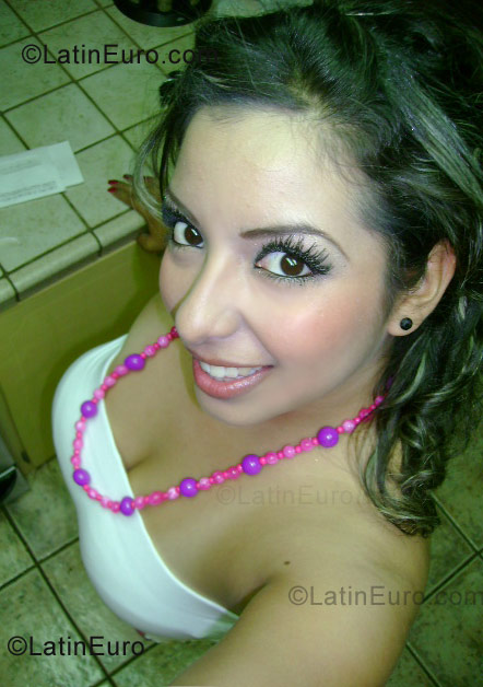 Date this charming Any Country girl Andie from  N-357