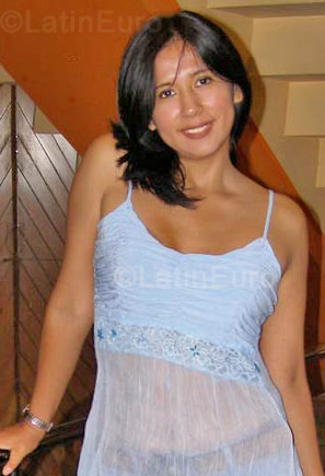 Date this lovely Peru girl Patricia from Ayacucho N-384