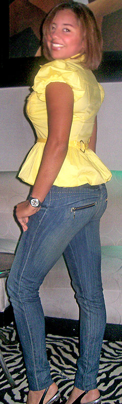 Date this fun Dominican Republic girl Amelia-Dom from Santo Domingo N-410