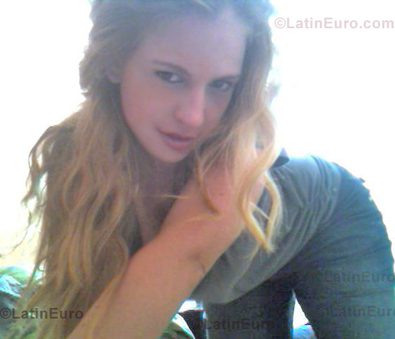Date this lovely Venezuela girl Melissa from  N-547