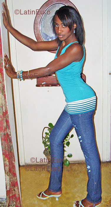 Date this delightful Dominican Republic girl Esther from La Romana N-90