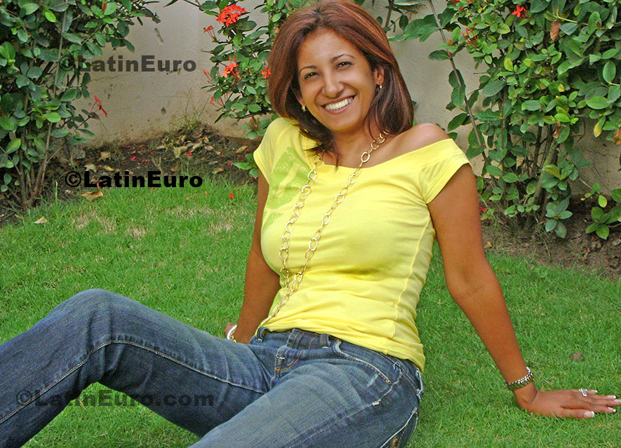 Date this exotic Dominican Republic girl Maria from Santiago N-955