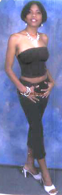 Date this sultry Dominican Republic girl Yudelka- from Santiago N-1460