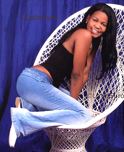 Date this charming Dominican Republic girl Lucrecia from San Cristobal N1096