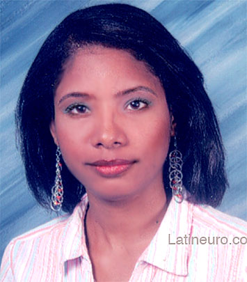 Date this nice looking Dominican Republic girl Jhilda from  N1181