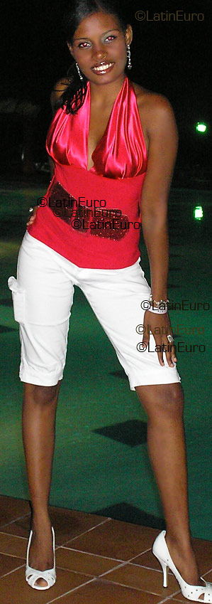 Date this exotic Dominican Republic girl Cindy from Santo Domingo N119