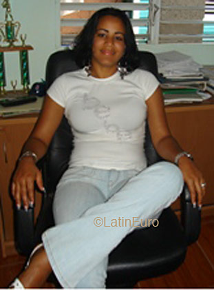 Date this charming Dominican Republic girl Denisse from Santo Domingo N1246