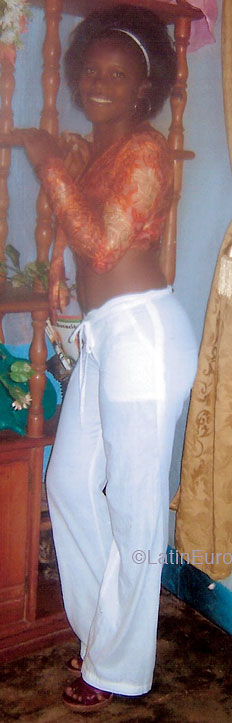 Date this young Dominican Republic girl Claudia from Santo Domingo N1407