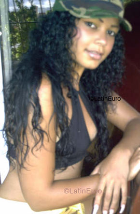 Date this nice looking Dominican Republic girl Rosmery from Santiago N1472