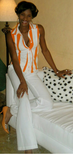 Date this athletic Dominican Republic girl Carlolina from Santo Domingo N1536