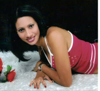 Date this funny Dominican Republic girl Mirian from Santo Domingo N1553