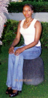 Date this foxy Dominican Republic girl Norys from Santo Domingo N1611