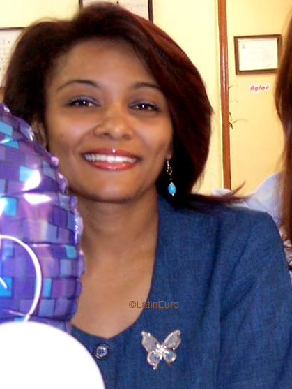 Date this charming Dominican Republic girl Yanilda from Santo Domingo N1614